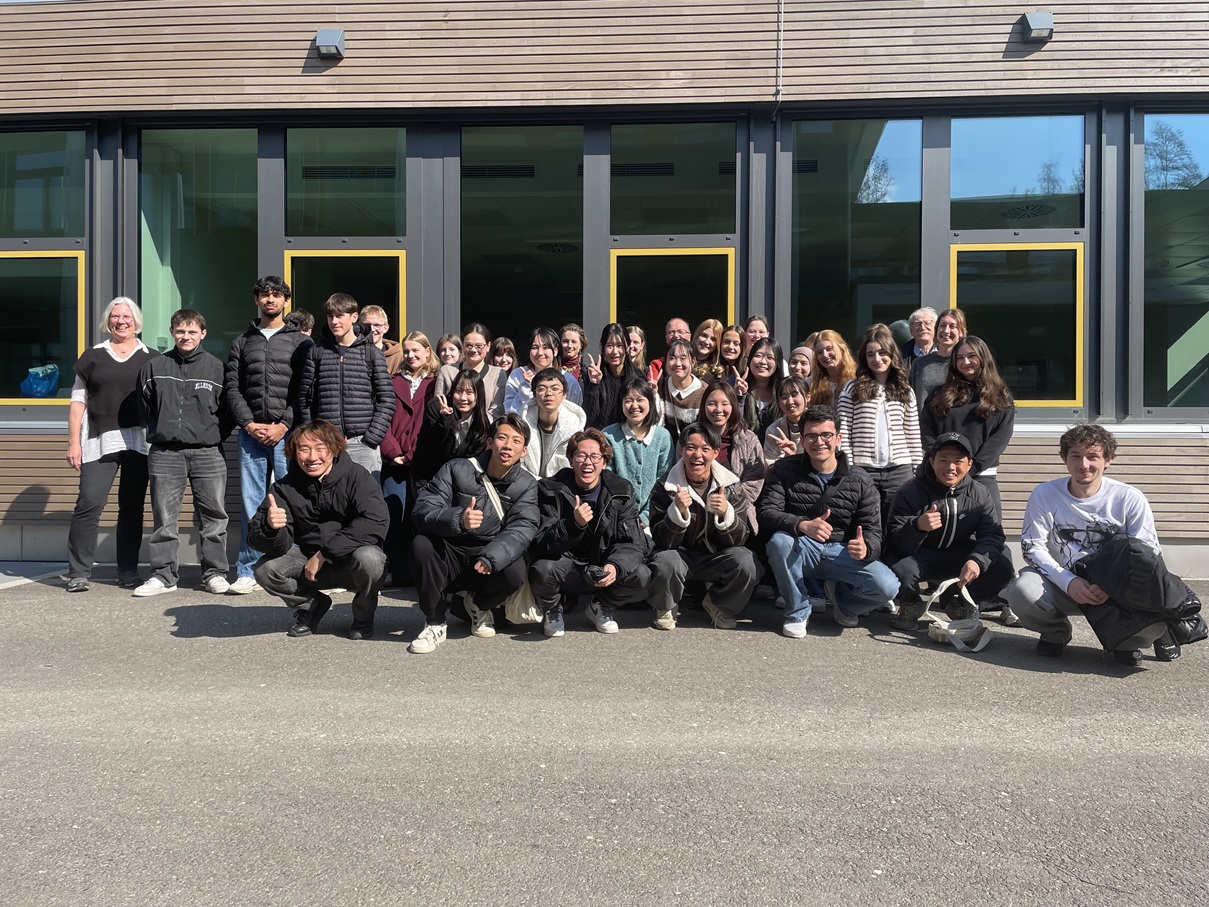 Japanische Studenten interessieren sich für das deutsche Bildungssystem