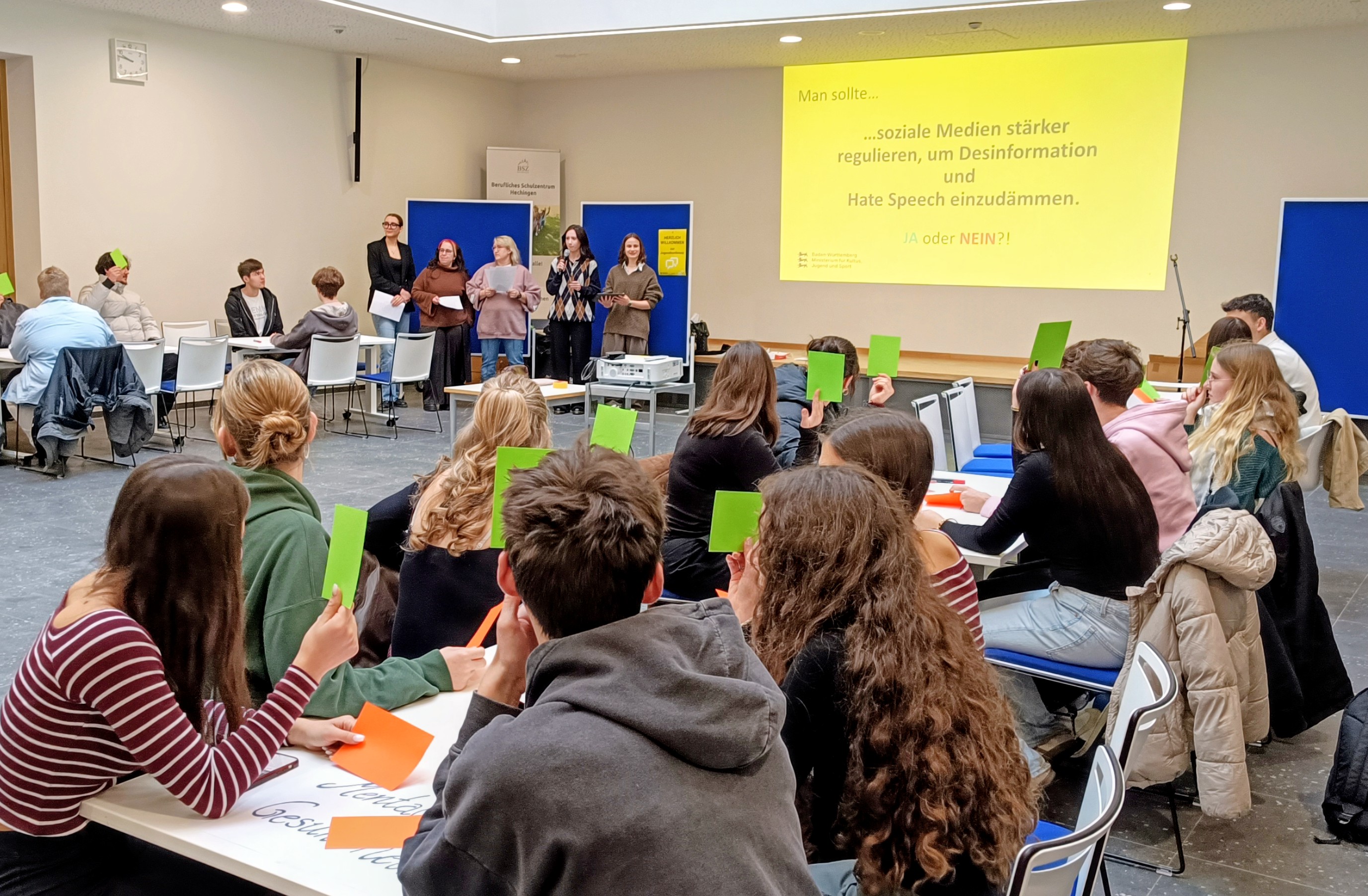 Der Jugend eine Stimme geben